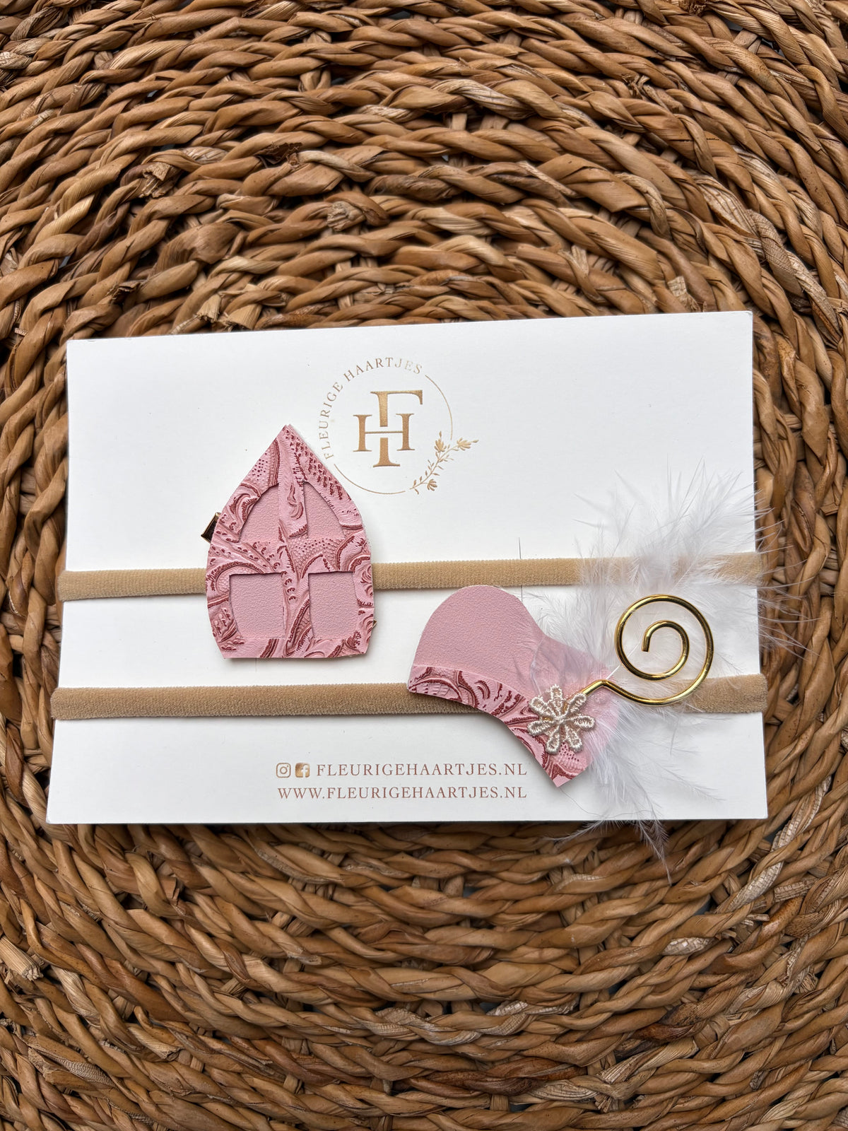 Sinterklaas haarbandje Roze – Mijter & Pietenmuts