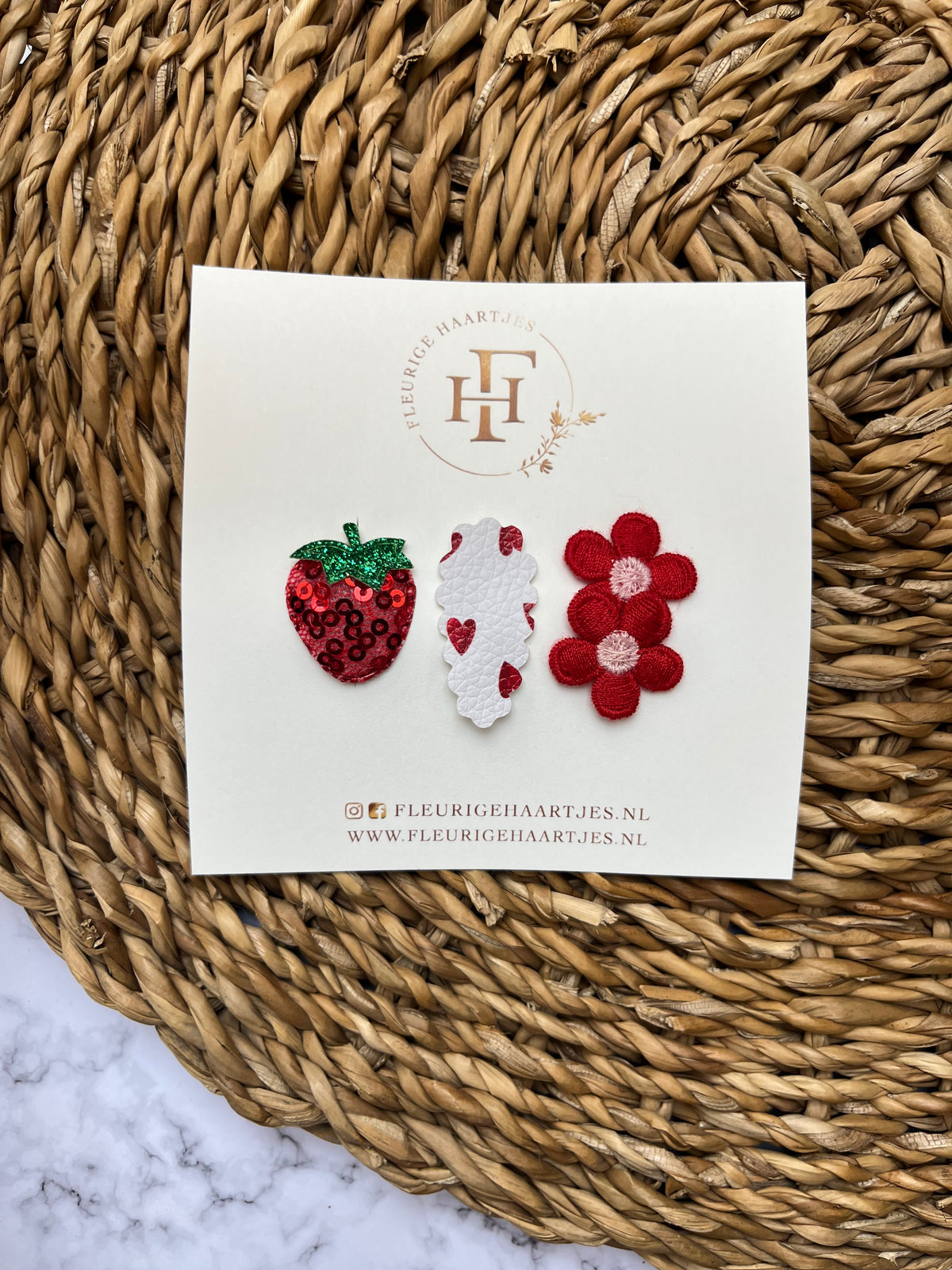 Sweet Red Strawberry - Aardbei Haarknipjes Klikklak & Antislip