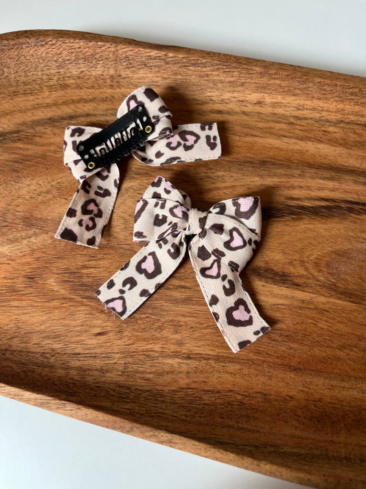 Pink Leopard Bow | Anti-Slip Clip